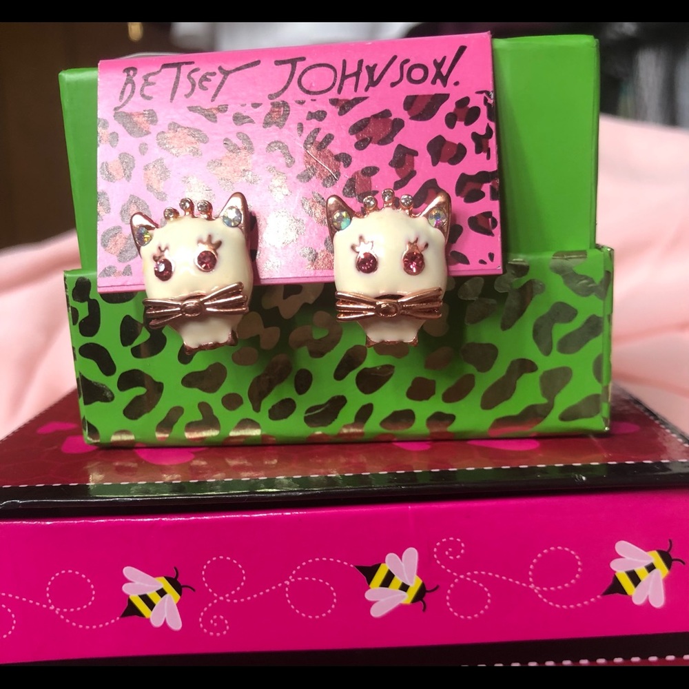 NWT Betsey Johnson Kitty Cat wearing Tiara Earrings - Picture 7 of 8